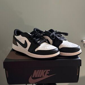 Nike Classic Black and White Low-Tops
